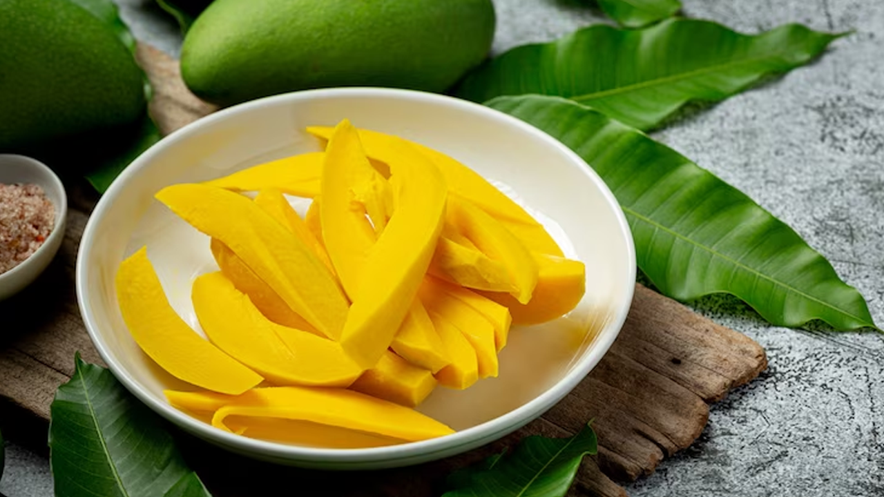 Discover the Mystery How Many Calories are in 100g Dried Mango
